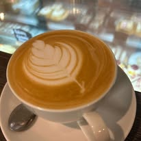 Flat white with latte art